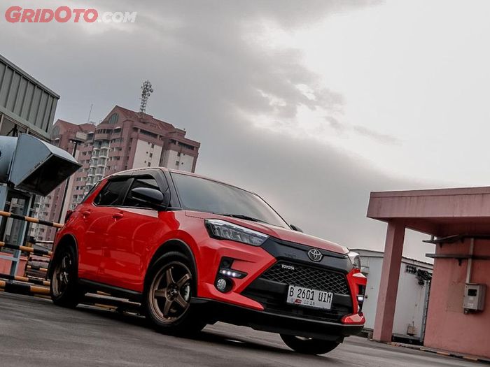 Modifikasi Toyota Raize pakai pelek TRD T3 ring 18 inci dibalut ban BF Goodrich Advantage Touring