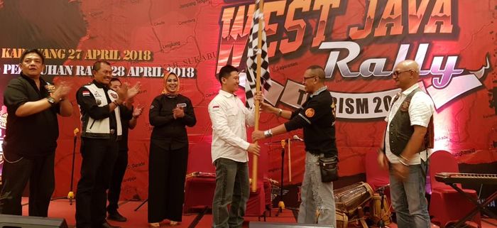 simbolisasi West Java Rally Tourism 2018 