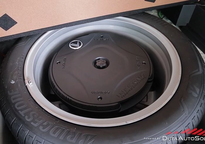 Modifikasi All New Honda HR-V RS pakai subwoofer Venom tipe Inferno VIN 15.1A