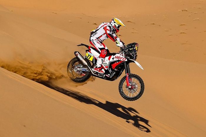 Pembalap Portugal, Jaoquim Rodrigues merebut kesuksesan pertamanya di Reli Dakar 2022 setelah memenangi Stage 3