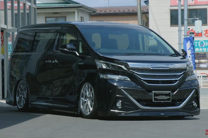 Modifikasi Toyota Vellfire hybrid dandan elegan ditopang setup kaki-kaki kandas