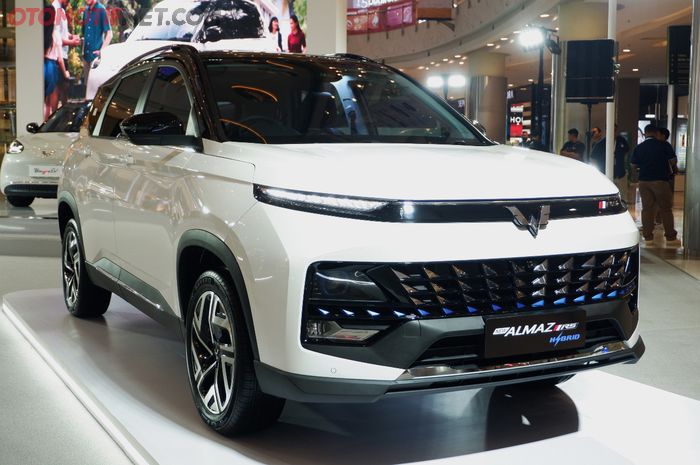 Kisaran harga Wuling New Almaz RS Pro Hybrid tahun 2026.