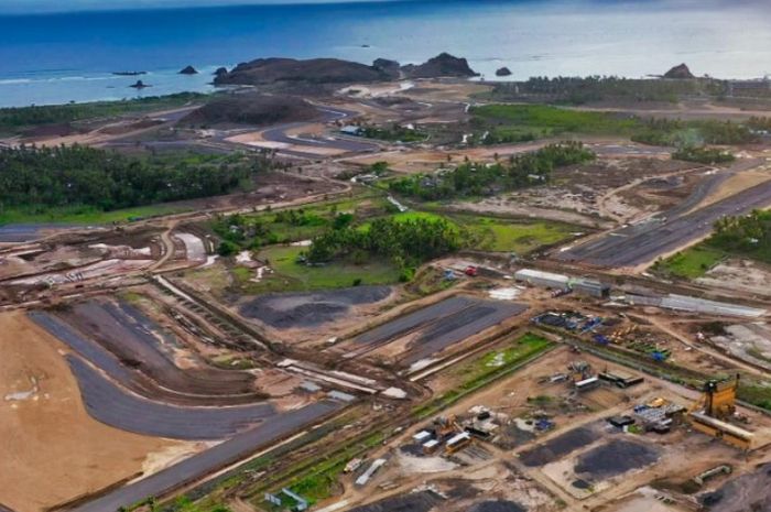 Progress pembangunan sirkuit Mandalika dalam persiapan MotoGP Indonesia 2021