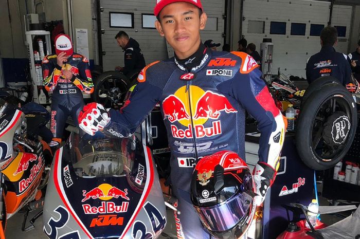 Mario S.A mulai melakukan tes Red Bull Rookies Cup 2019 di sirkuit Jerez, Spanyol (2/4)