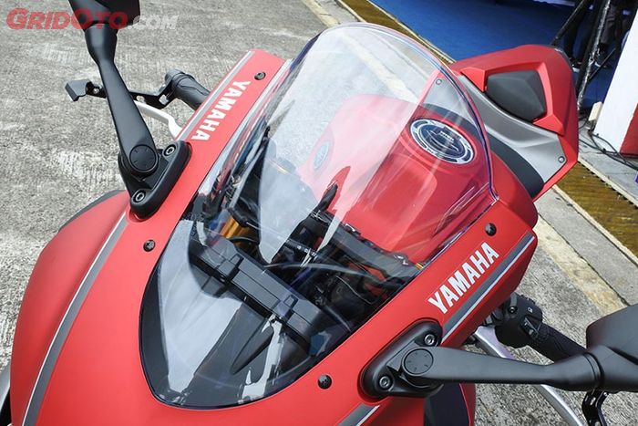 Wndshield aksesoris Yamaha New R25 dibuat lebih jenong