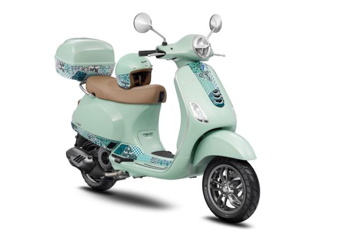 Livery batik ada di sejumlah sektor bodinya