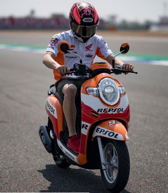 All New Scoopy livery Repsol Honda dipakai Marquez