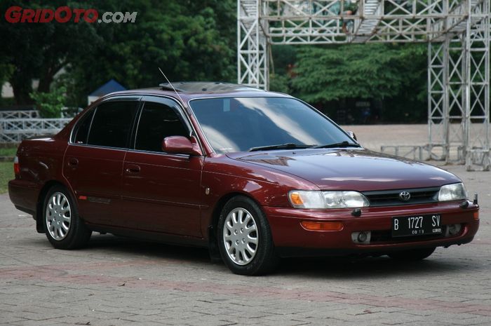 Toyota Great Corolla 1992 gaya USDM