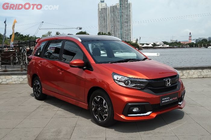 Honda Mobilio terdiri dari varian S, E, dan RS