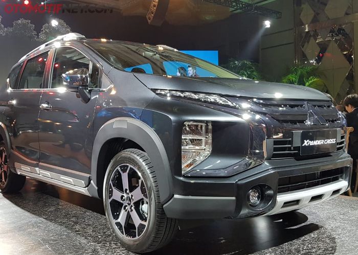 Mitsubishi Xpander Cross Kerek Harga Di Awal Tahun Varian Tertinggi Rp 270 Jutaan Gridoto Com