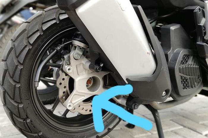 Kondisi Honda ADV150 dengan kaliper rem belakang hilang
