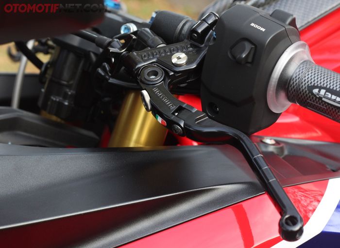 Kopling CBR250RR makin enteng setelah handel diganti Accossato