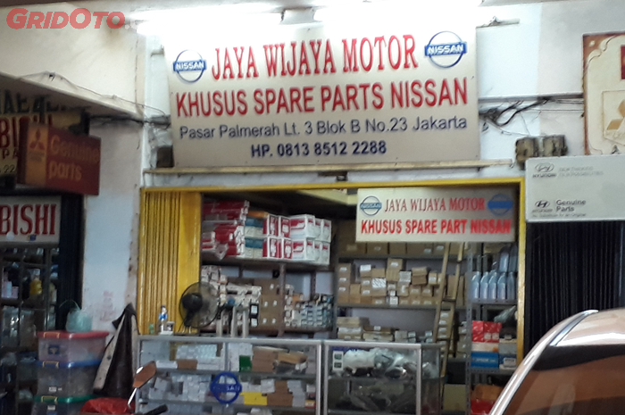Jaya Wijaya Motor, toko yang menjual sparepart Nissan di Pasar Palmerah, Jakarta Barat