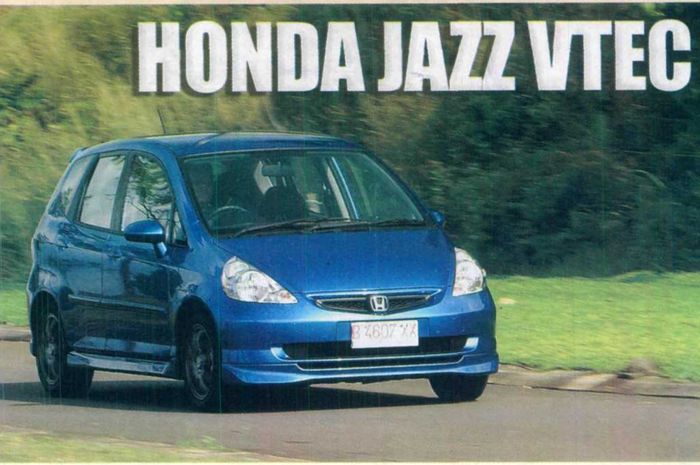 Honda Jazz dengan mesin berteknologi VTEC anti lemot, tenaga lebih powerful dibanding versi i-DSI