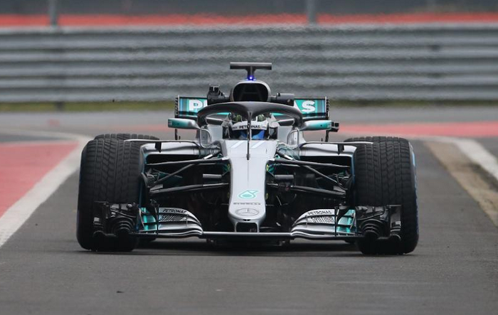 Mobil Mercedes W09 F1 2018