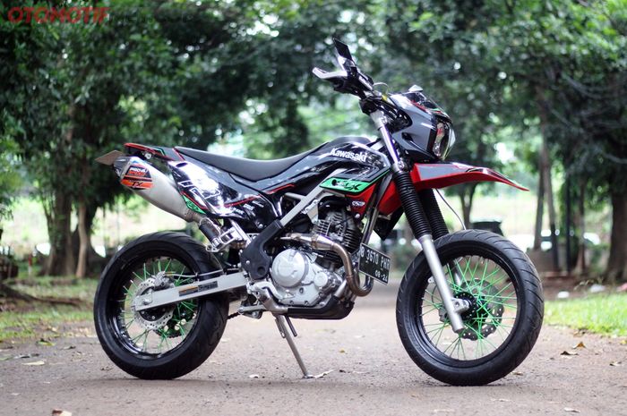 Kawasaki KLX 230 supermoto Caos Custom