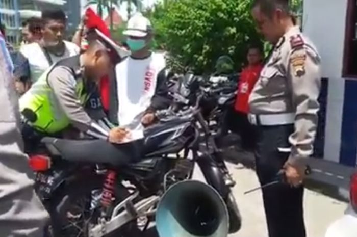 Yamaha RX-King knalpot megafon dapat tilang dari polisi