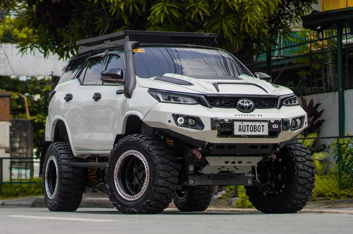 Modifikasi Toyota Fortuner GR Sport dandan ALTO garapan Autobot Autoworks, Filipina