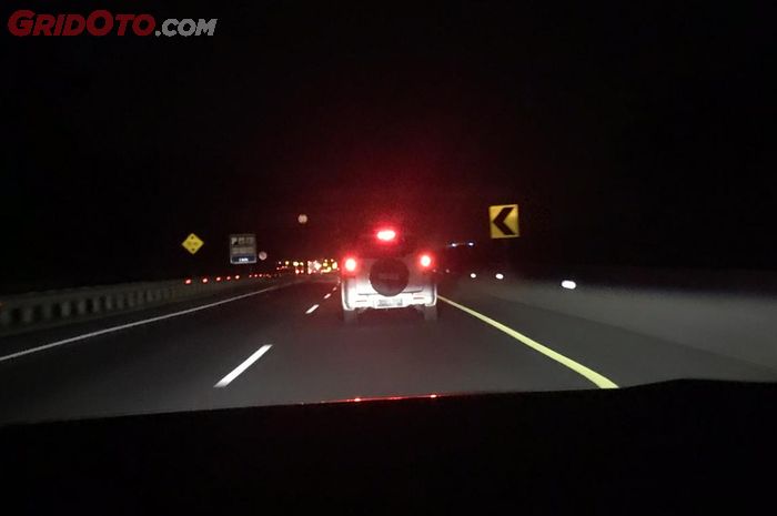 ILUSTRASI. Pakar beri alasan kenapa rem mobil matik tidak boleh pakai kaki kiri.