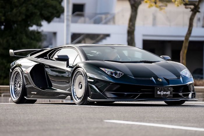Modifikasi Lamborghini Aventador SVJ tampil memukau usai dipoles kru HRE Wheels