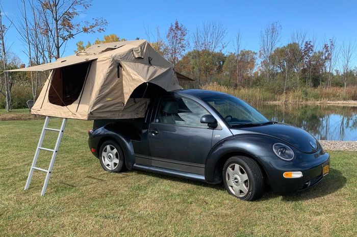 VW Kodok dimodifikasi jadi pikap plus pasang tenda