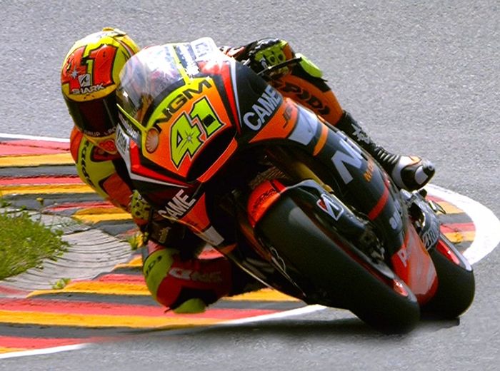 Bersama Tim Forward Yamaha, Espargaro menunjukkan performa gemilang dengan menyudahi MotoGP 2014 di posisi ketujuh klasemen akhir