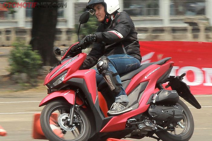 Keyless All New Vario 150 Simak 7 Faktanya Beda Dengan All New Honda Pcx 150 Gridoto Com