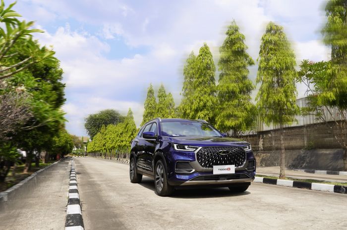 Chery Tiggo 8 sudah resmi diproduksi di Indonesia