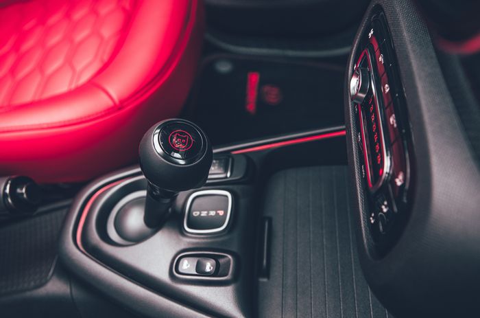 Ada 4 mode berkendara yang bisa dipilih yakni Basic, Eco, Sport, dan Sport +