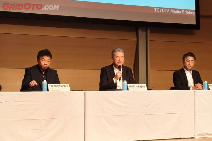 Global Workshop Toyota Motor Corporation membahas bahan bakar alternatif di Tokyo (31/10)