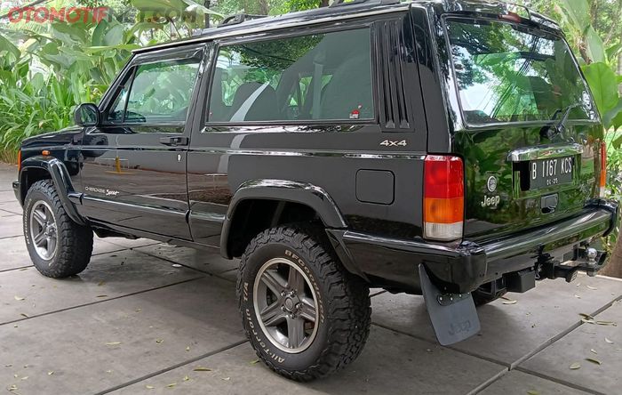Jeep Cherokee Country Coupe 2000
