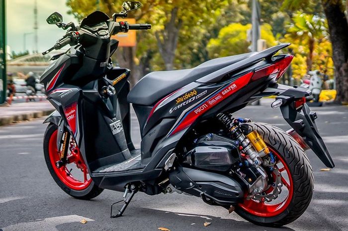 Honda Vario 150 tampak sporty setelah upgrade kaki-kaki