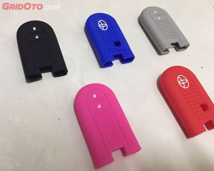rubber casing ini tersedia dalam 5 pilihan warna
