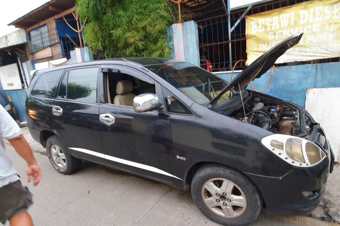 Efek mesin Toyota Kijang Innova Diesel diisi solar busuk.