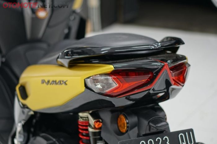 Lampu belakang All New Yamaha NMAX jadi punya garis body yang tajang