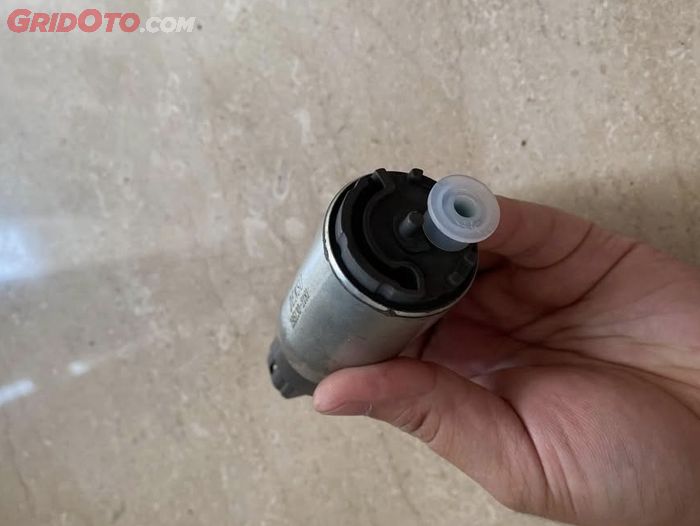Fuel pump mobil