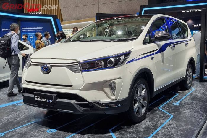 Toyota Kijang Innova EV di Indonesia International Motor Show 2022.