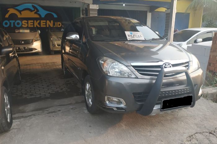 Harga Toyota Kijang Innova bensin 2009 bekas