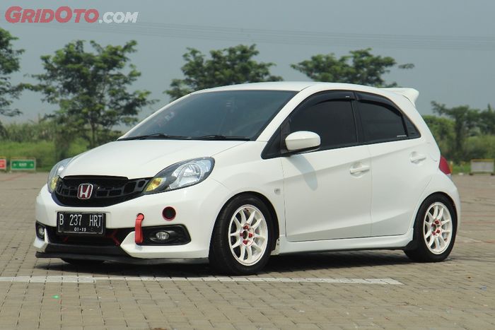 Honda Brio E 2014 Bret, Gaya Street Racing