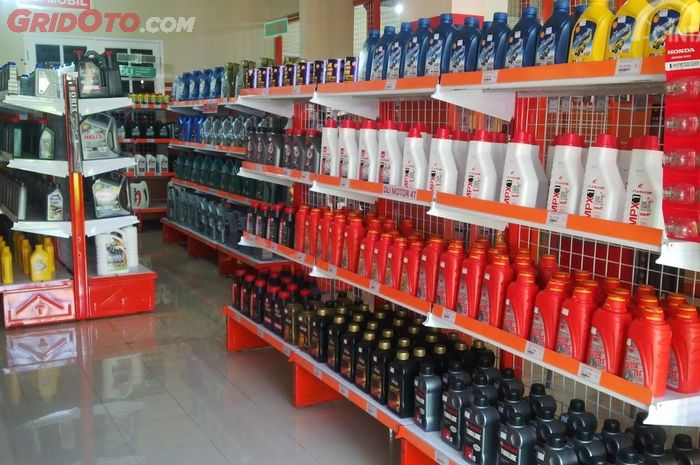 Aneka macam merek oli motor untuk metik