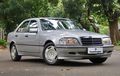 Mercedes-Benz C200 W202 Antik Versi Lokal Jepang, Dilepas Segini