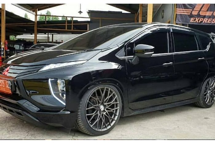 Mitsubishi Xpander pakai air suspension Airgen dari Akasia Motor