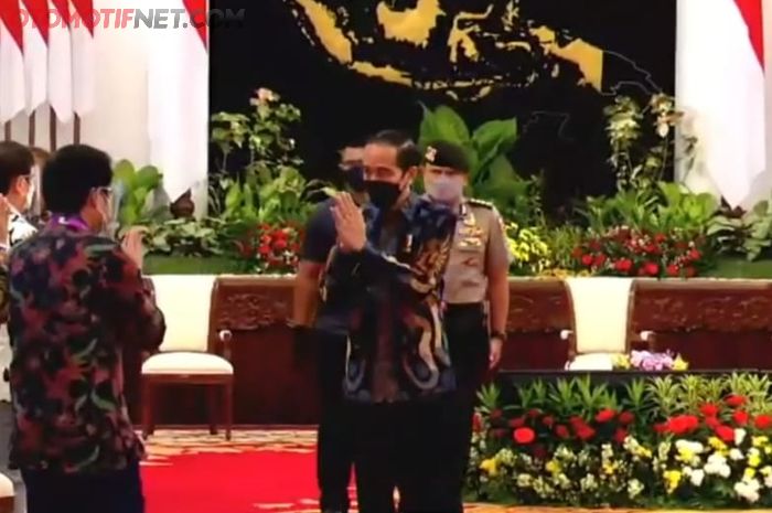 Presiden Jokowi Buka Pameran IIMS Hybrid 2021