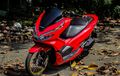 Nyentrik di Jalan, Honda PCX 150 Berbodi Glowing Kaki-kakinya Oke Juga