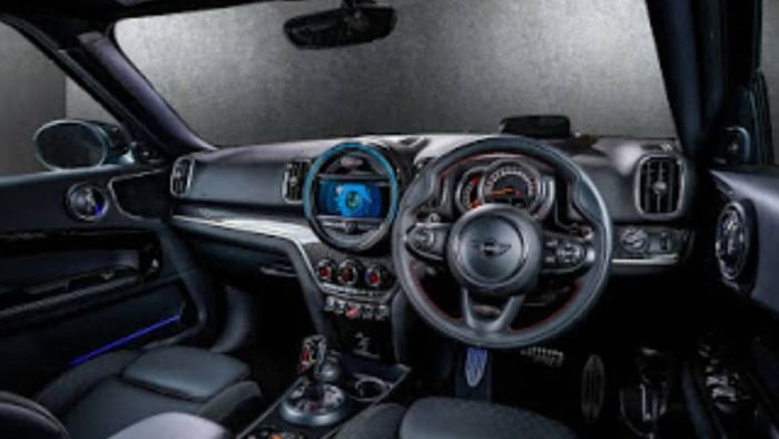 Interior MINI Cooper S Countryman Blackheath Edition serba hitam