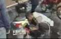 Salut... Polisi Lalu Lintas Ternyata Bisa Jadi Mekanik Dadakan, Motor Mogok Ngacir Lagi