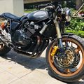 Honda CB400SF Berubah Jadi Cafe Racer, Bodi Pakai Full Karbon