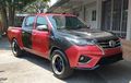Toyota Hilux Oplas Muka Fortuner, Dandanan Racing Bertabur Serat Karbon
