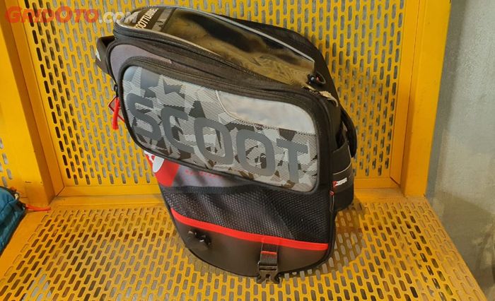 7Gear Scooter Tunnel Bag 