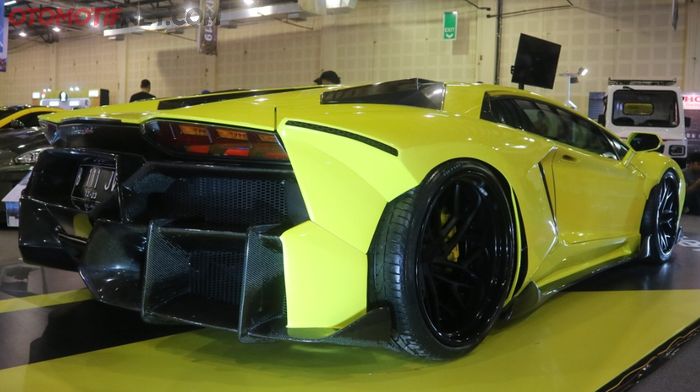 KARMA ciptakan body kit buatan Indonesia untuk Lamborghini Aventador.